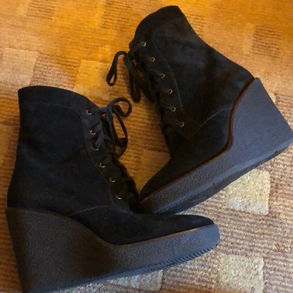 Genuine suede Aquatalia boots!